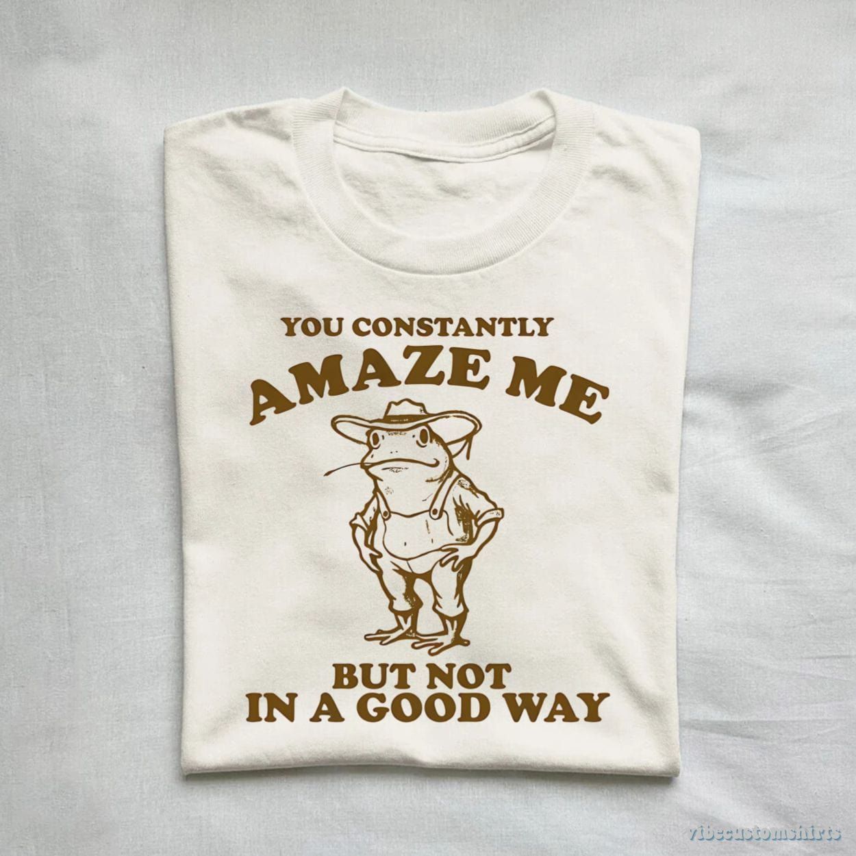 You Constantly Amaze Me But Not In A Good Way Vintage Frog Shirt product image 1